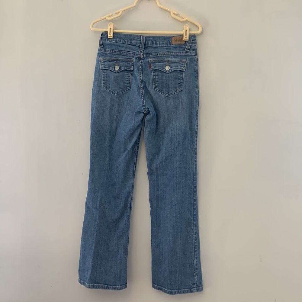 Levi’s jeans 512 boot cut Perfectly slimming Size 6 Short Decorative pockets - Picture 3 of 9